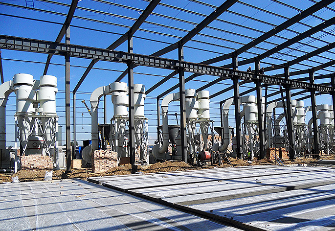 哪個(gè)廠家時(shí)產(chǎn)20噸的爐渣立式磨機(jī)更加的優(yōu)惠，實(shí)用？